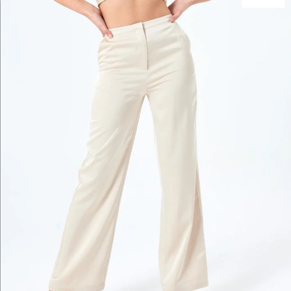 Straight leg satin pants - Picture 1 of 2